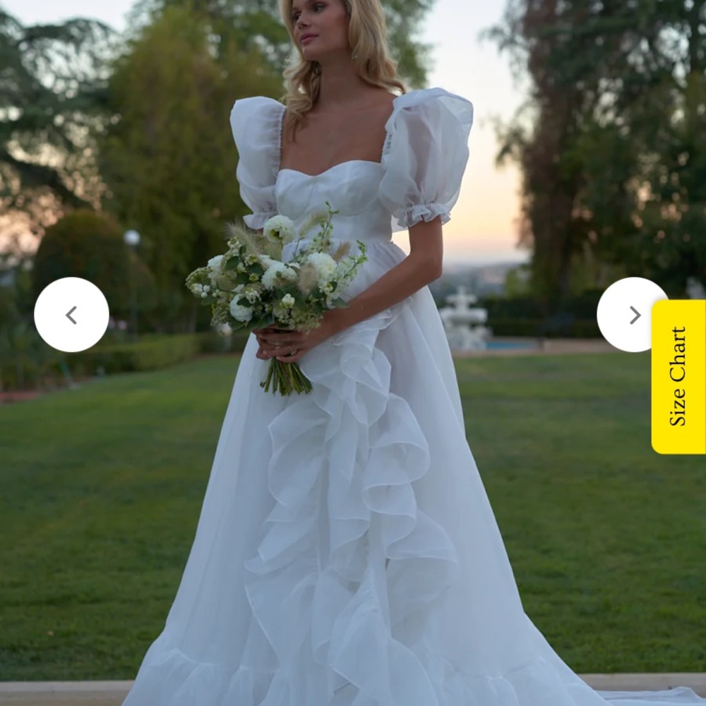 Selkie ivory bloom gown